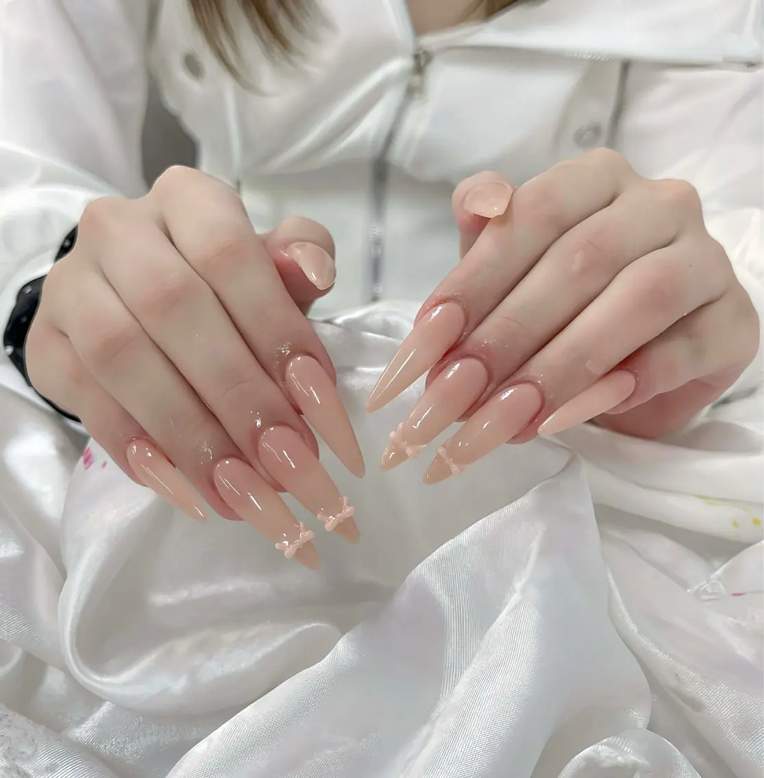 ネイル フラワーネイル 韓国ネイル 持ち込み 春ネイル ワンホンネイル Huyn Nail Shinjyukuのネイルデザイン