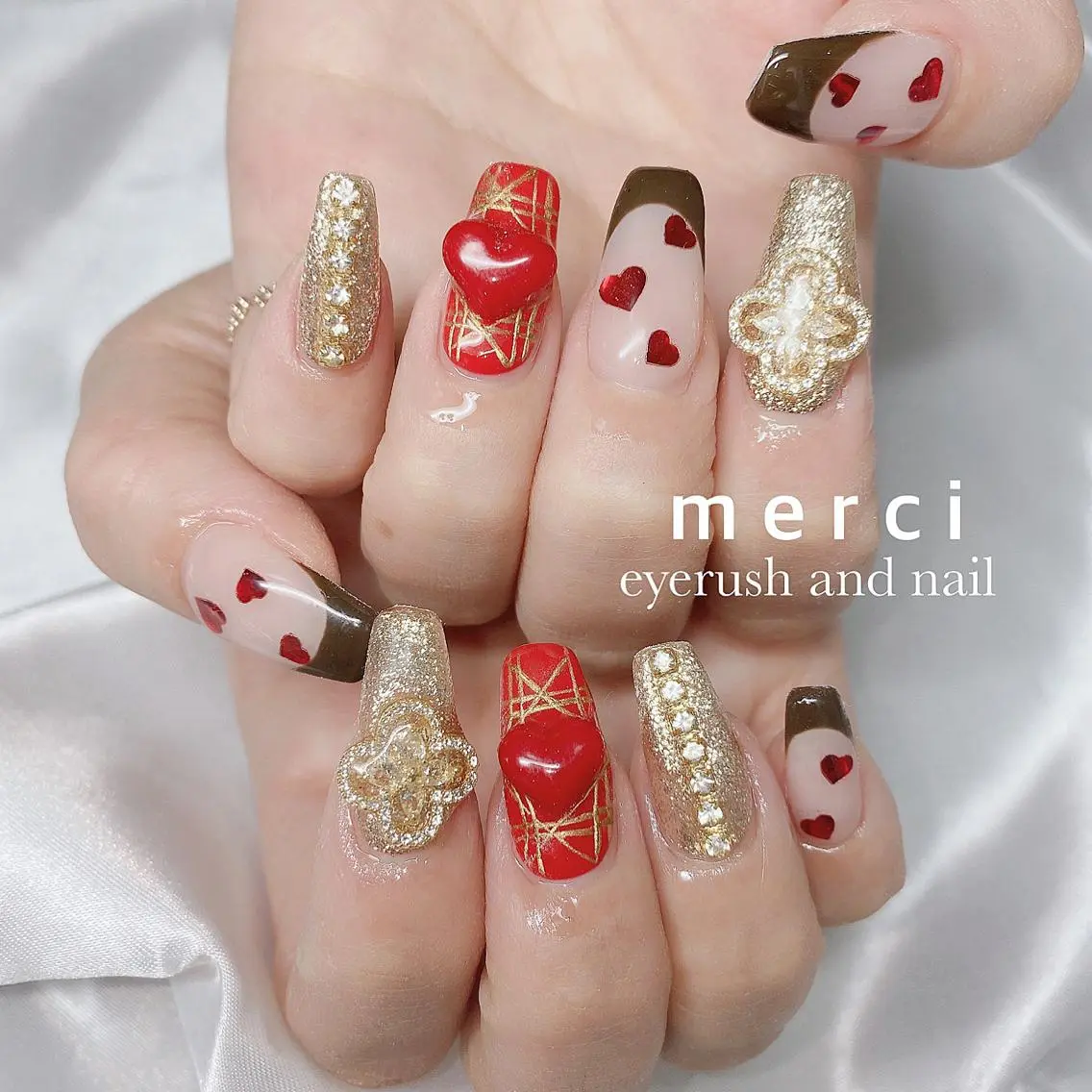 ネイル クリアネイル フラッシュネイル フレンチネイル 韓国ネイル マグネットネイル merci nailのネイルデザイン