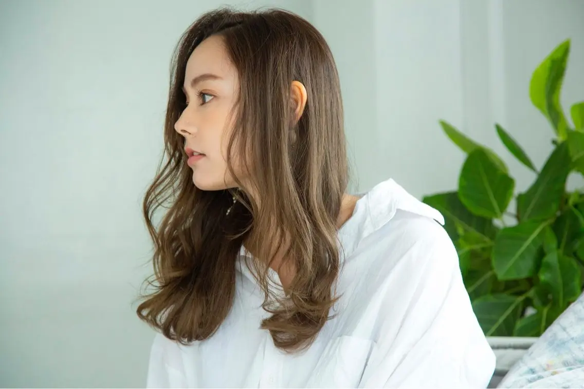 セミロング セミロングパーマ くびれヘア 顔まわりレイヤー 顔周りカット ハイライト 平川 友理/韓国ヘア💘のヘアスタイル