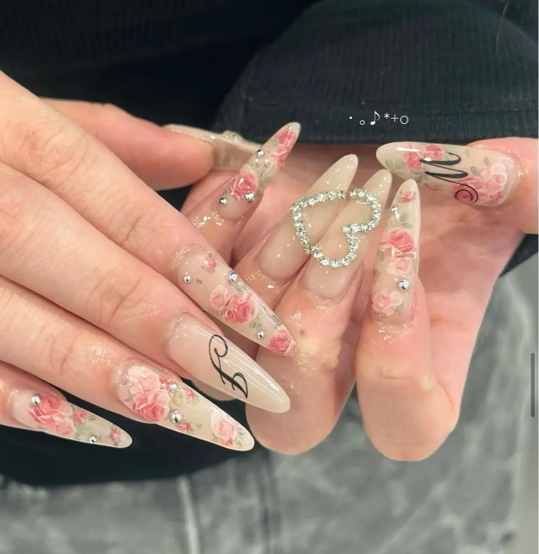 ネイル ハンドネイル NiJi Nailsのネイルデザイン