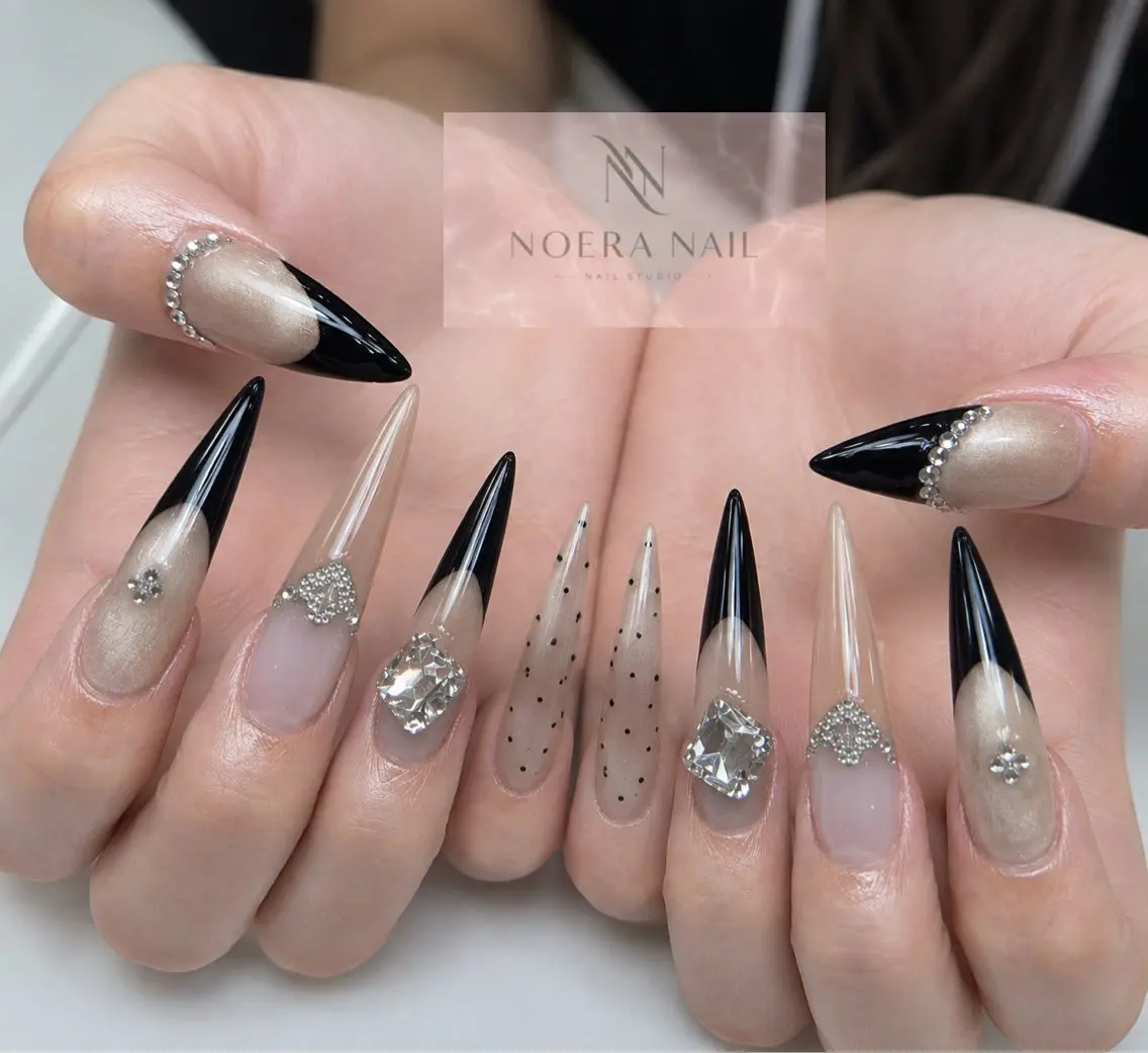 ネイル ハンドネイル ハンドケア Yuri🌟 Noera Nailのネイルデザイン