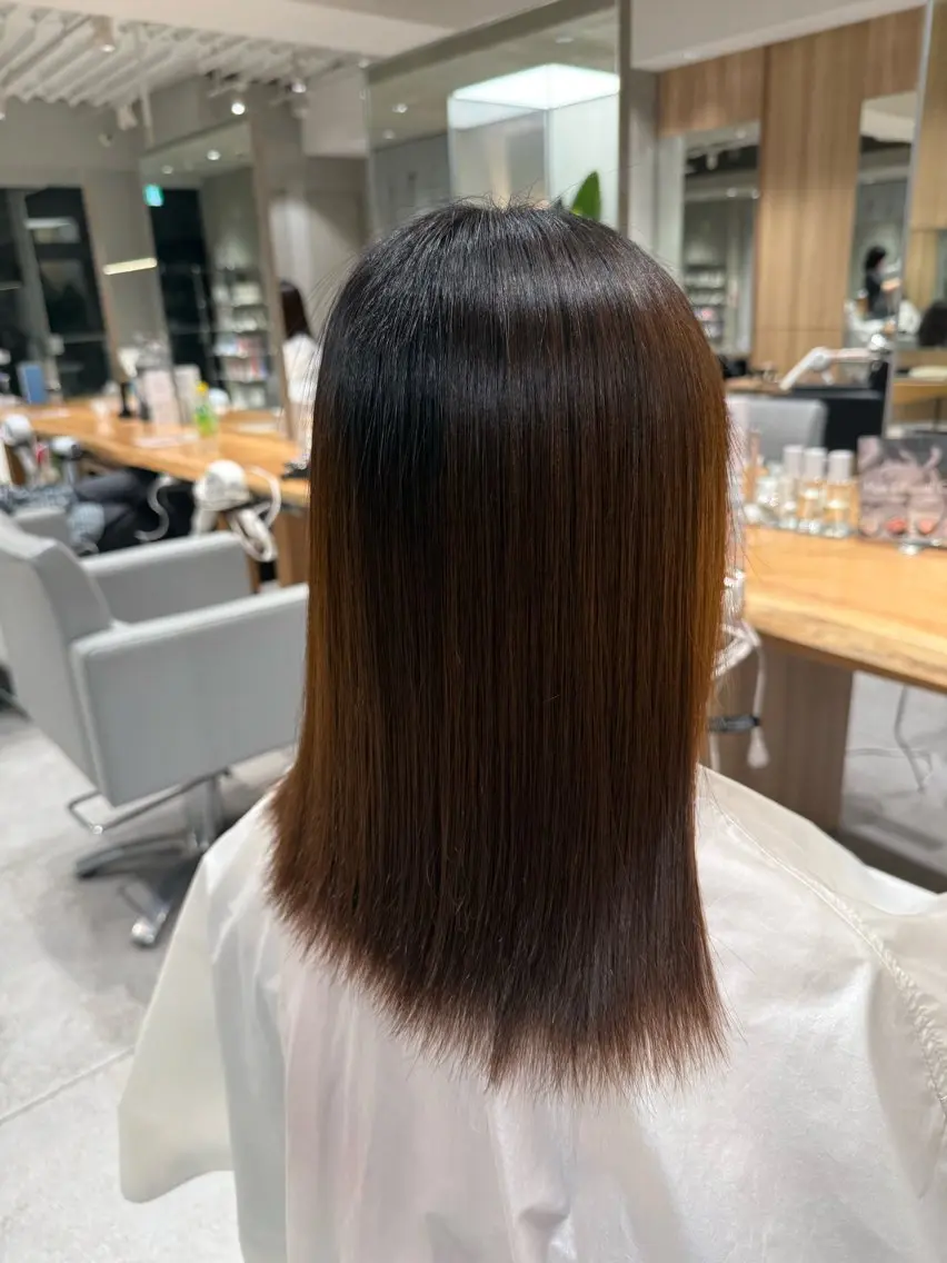 セミロング 縮毛矯正 MINX 白石 漣のヘアスタイル