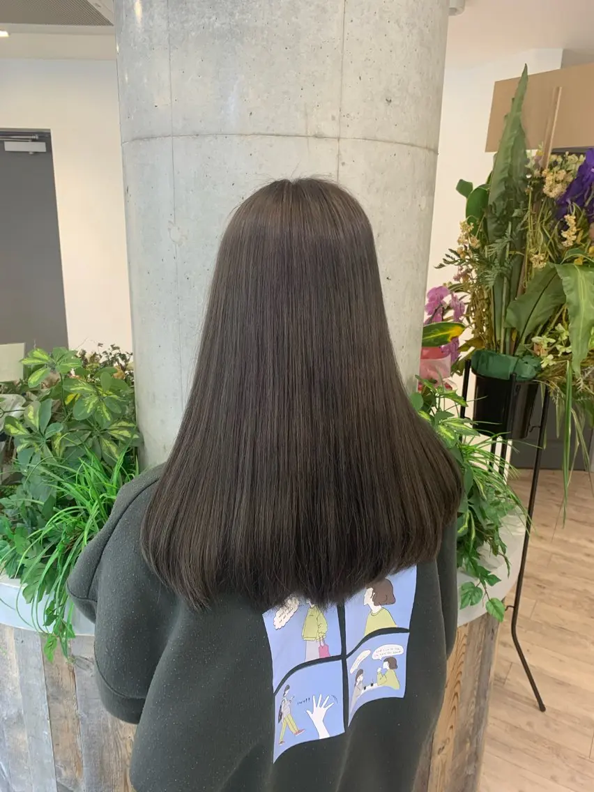 カラー TOMOKA ブリーチカラー🌟のヘアスタイル