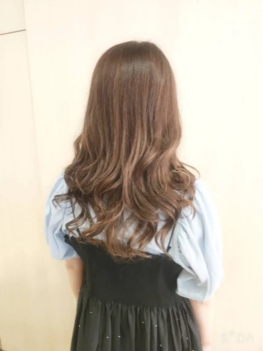 ロング カラー ベージュカラー 藤森 希美のヘアスタイル