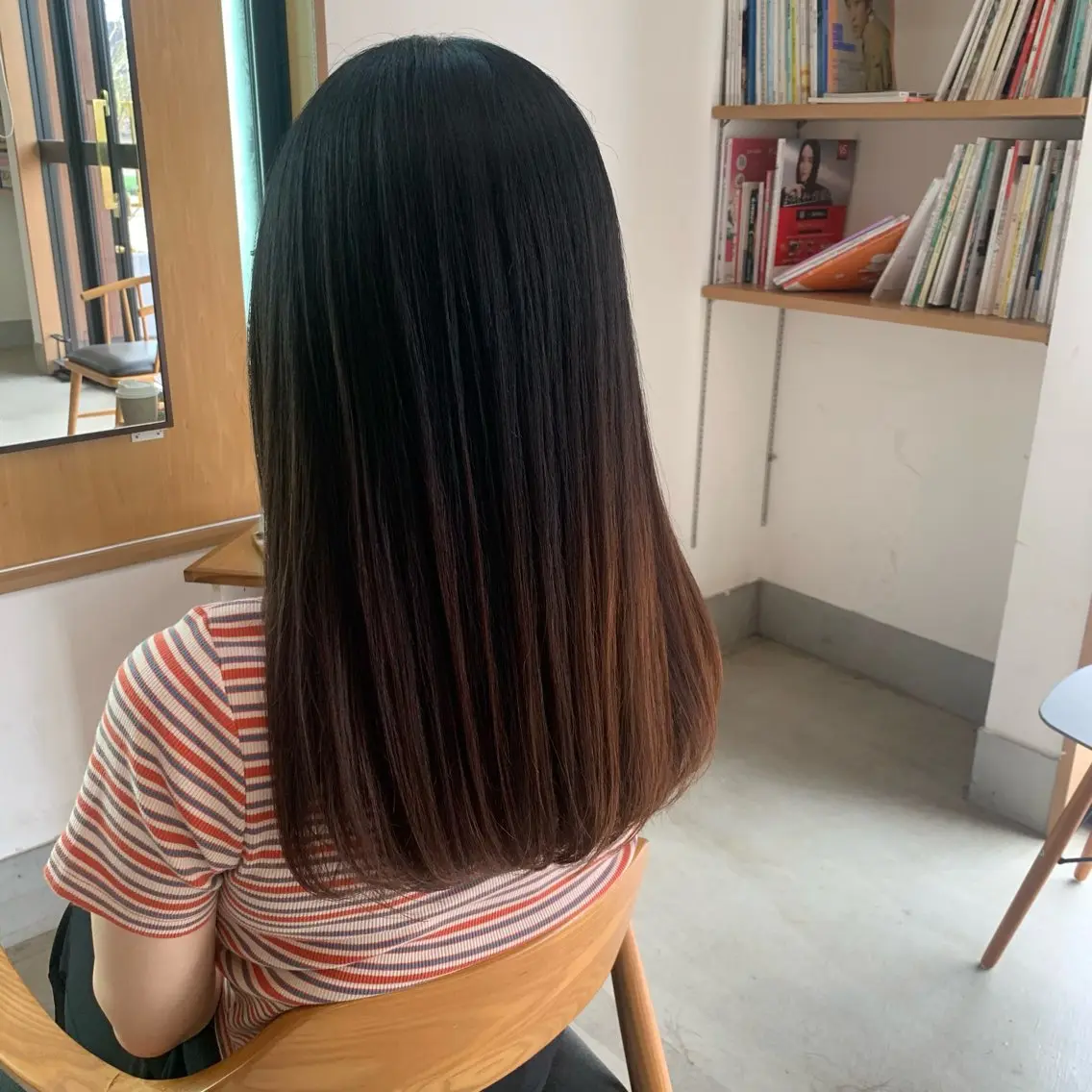 ロング コウノス マサコのヘアスタイル