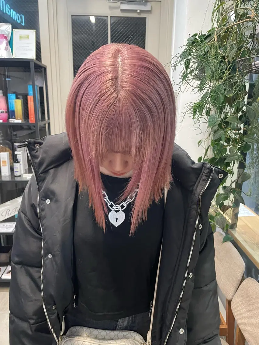 ミディアム カラー ヘアカラー ミルクティー× グレージュMOMOのヘアスタイル