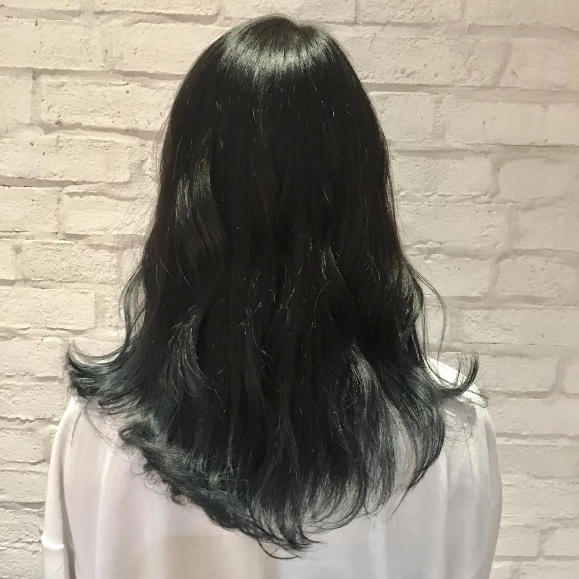セミロング カラー 長谷川 香織のヘアスタイル