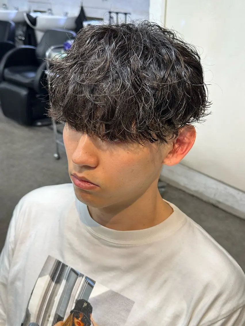 パーマ メンズ フェザーパーマ マッシュ メンズパーマ 学生（メンズ向け） メンズツイストパーマ パーマ fifth/原宿/ カットモデル/カズのヘアスタイル