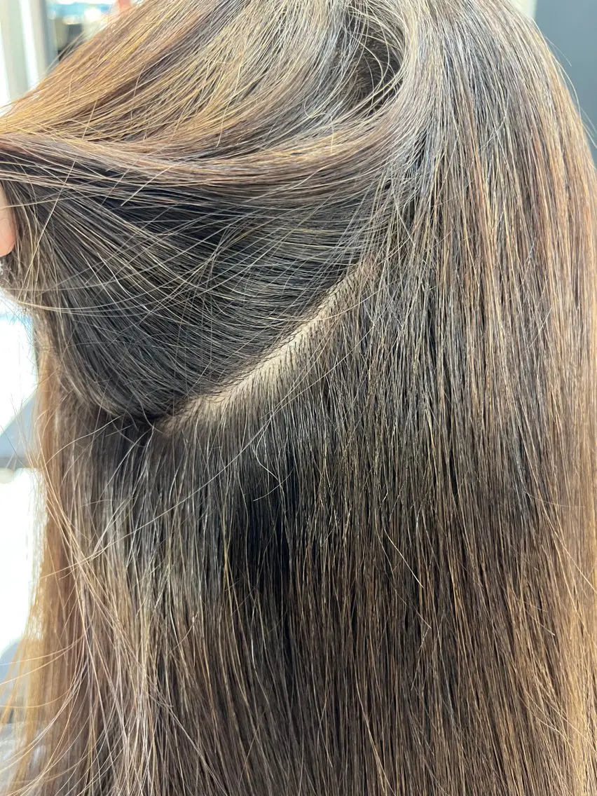 カラー 吉田 友朗のヘアスタイル