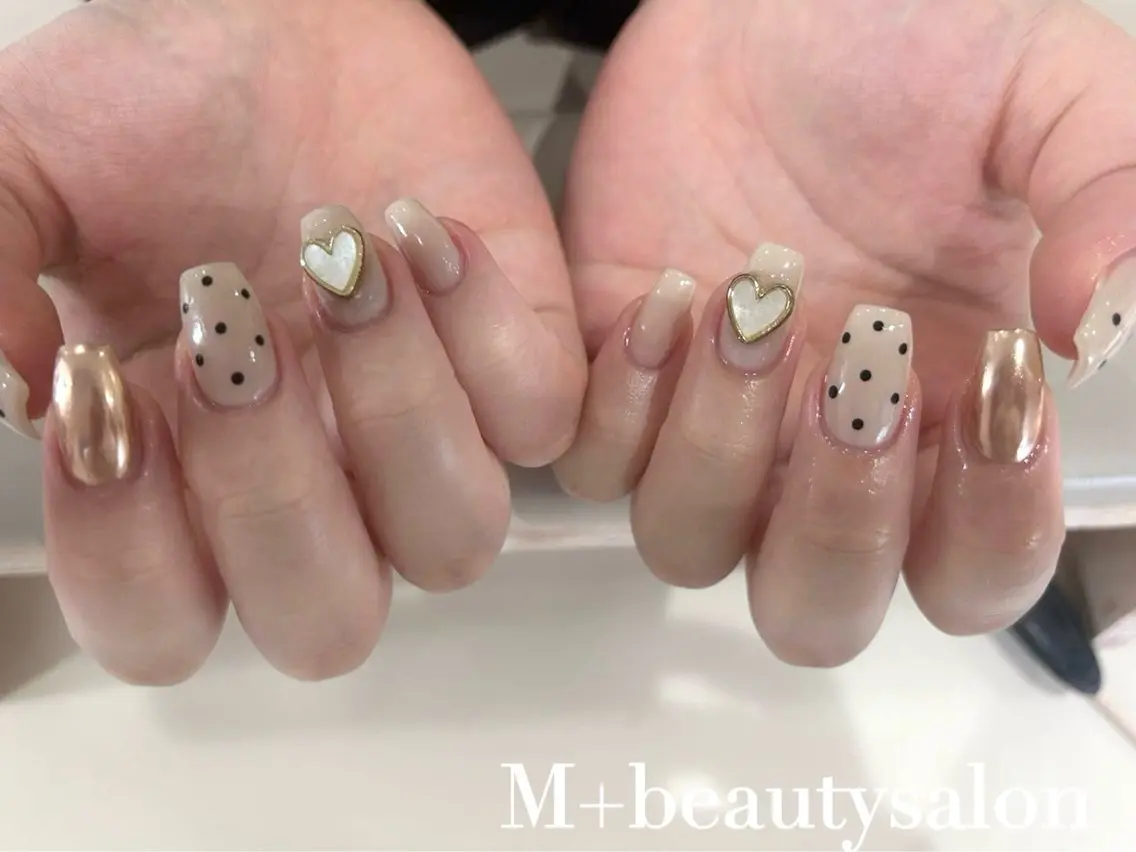 ネイル M+  Beauty Salonのネイルデザイン
