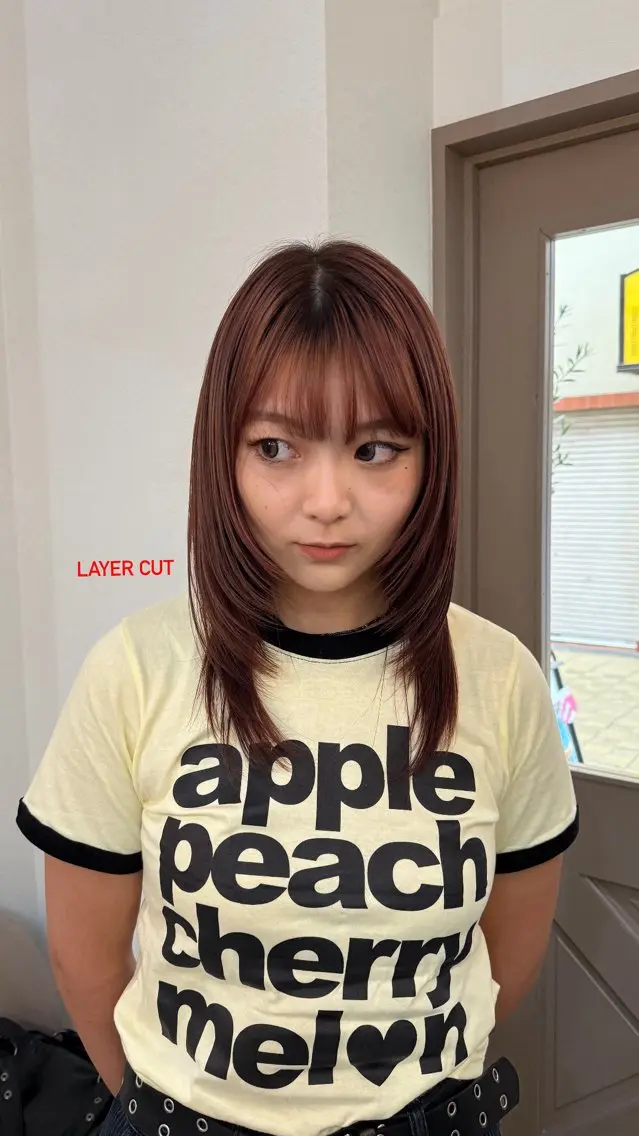 ミディアム レイヤーカット コバヤシ マヒロ🎀のヘアスタイル