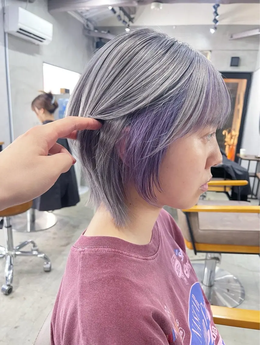 ミディアム カラー デザインカラー インナーカラー ヘアカラー トリートメント AiM 大名　似合わせカットのヘアスタイル