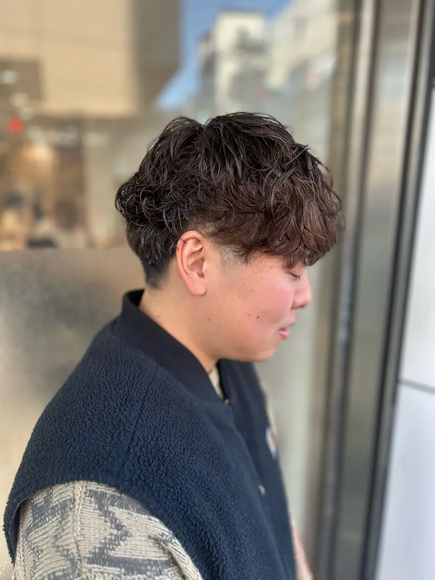 ショート パーマ メンズ カット パーマ ヘアセット メンズハイライト × perm Runoのヘアスタイル