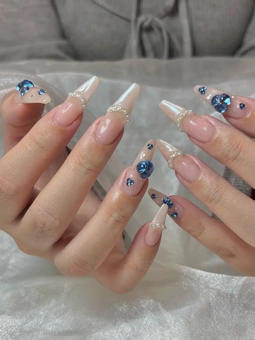 ネイル ハンドネイル フットネイル Nailsalon Fave/Rinaのネイルデザイン