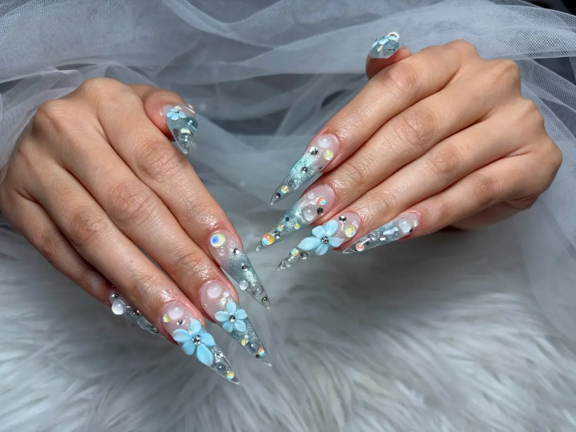 ネイル アートネイル 長さ出し ジェルネイル 韓国ネイル マグネットネイル ハンドネイル Cloudy Chan Nailのネイルデザイン