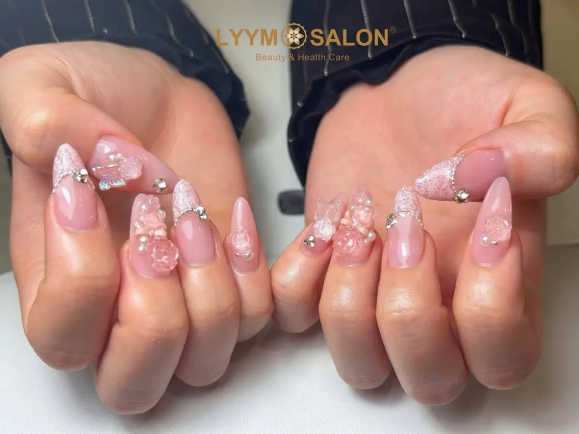 ネイル アートネイル フラワーネイル 韓国ネイル レース ピンク ハンドネイル LYYM Salonのネイルデザイン