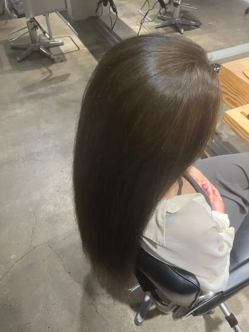 カラー 西村 颯世のヘアスタイル