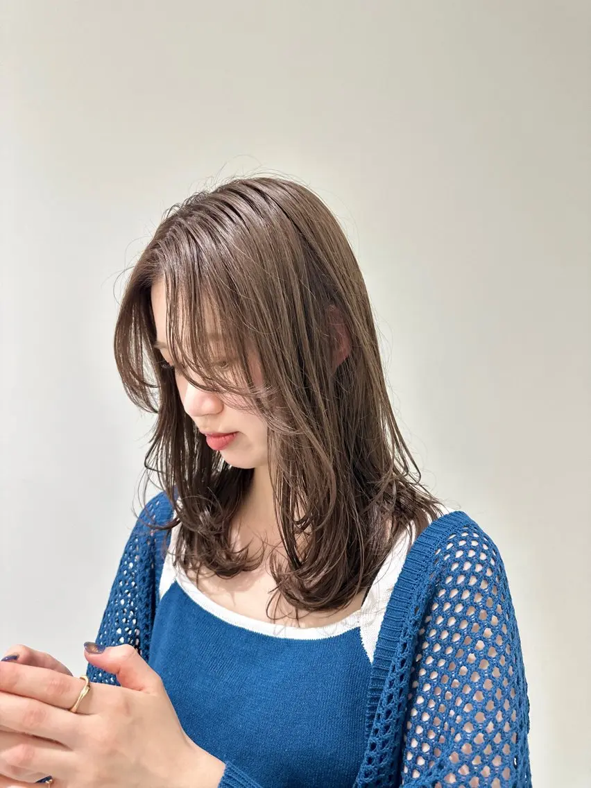 カラー ベージュカラー 透明感カラー ミルクティーベージュ 広がり・パサつき改善 /ツヤ美髪/こうたのヘアスタイル
