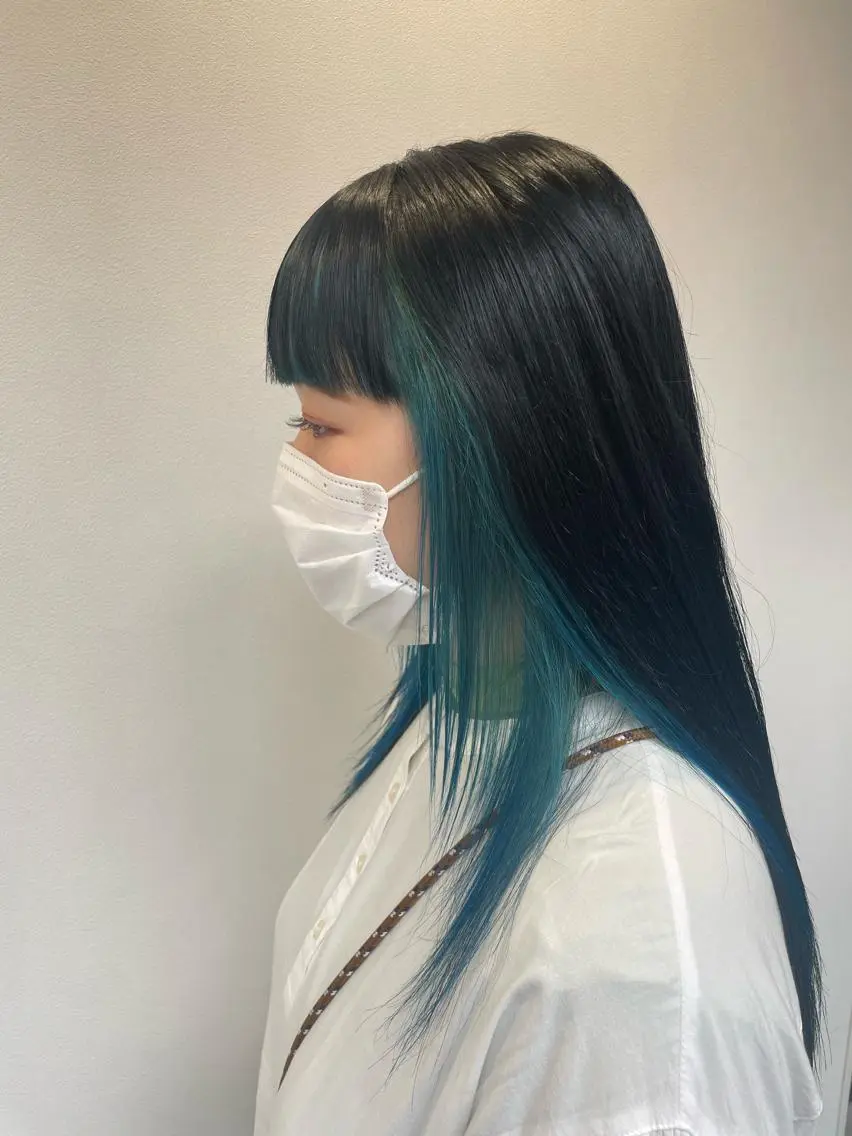 【ポイントお洒落をしたい方必見】イヤリングカラー＋薬剤除去￥11000の写真