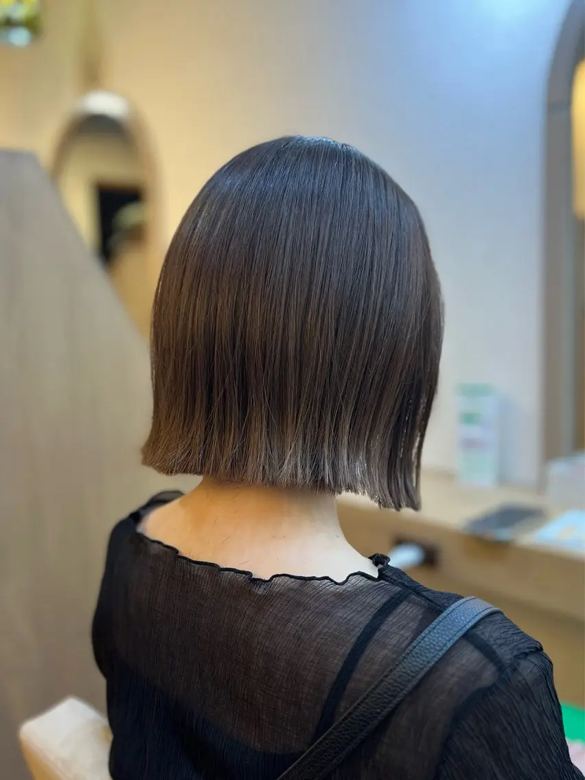 ショート カラー 切りっぱなしボブ ボブ カット ヘアカラー トリートメント 神戸ボブ✂️ ioe三宮/田 伸佳のヘアスタイル