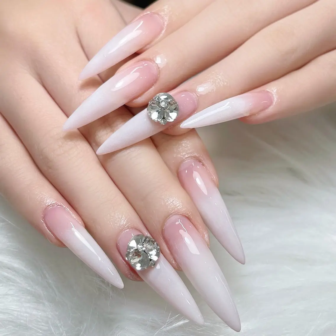 ネイル ハンドネイル YURI NAILのネイルデザイン