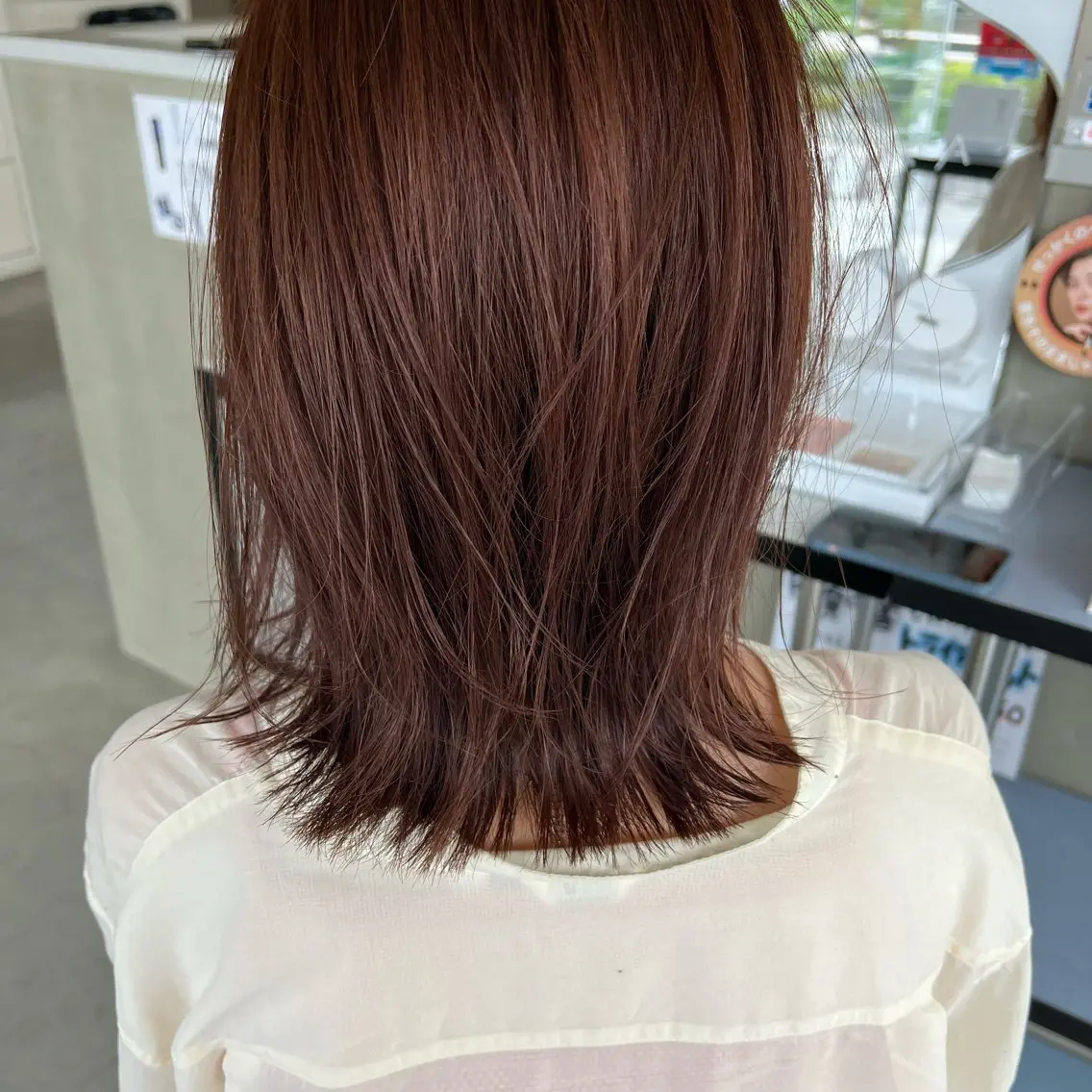 ショート ボブ 岩井 愛生のヘアスタイル