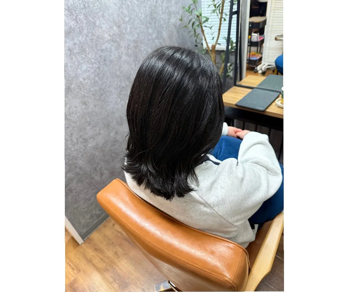 ミディアム カラー ミディアムレイヤー レイヤーカット カット cocoa船橋🎀 naomiのヘアスタイル