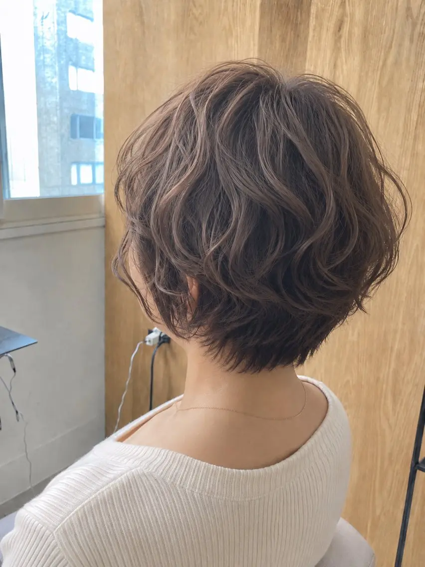 カット+リタッチカラー(白髪染も可)+トリートメントの写真