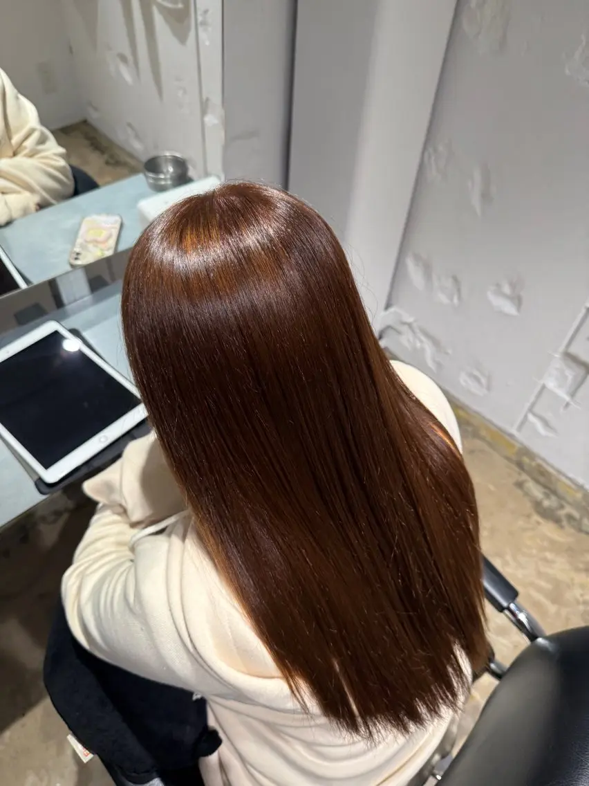 カラー ベージュカラー WARES CHIHIROのヘアスタイル