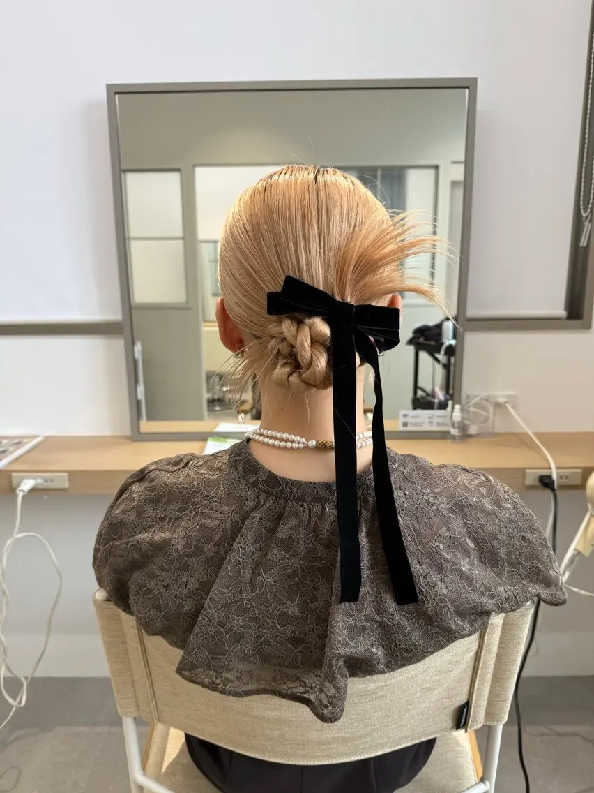 セミロング 金山 友香🕊のヘアスタイル