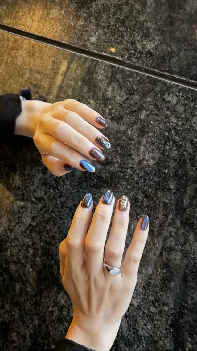 ネイル ブルー ブラウン ハンドネイル 美フォルムネイル 原宿表参道Rioraのネイルデザイン