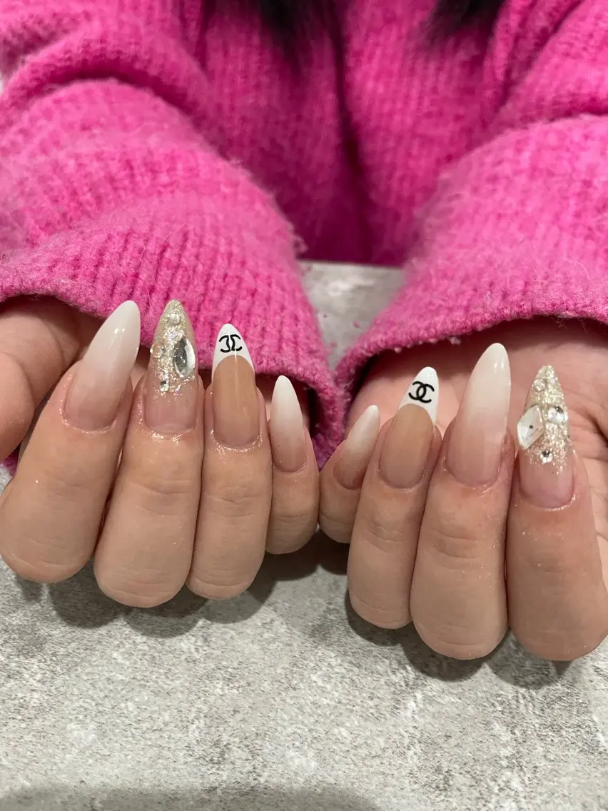 ネイル 持ち込み ハンドネイル Raviliss ♡のネイルデザイン