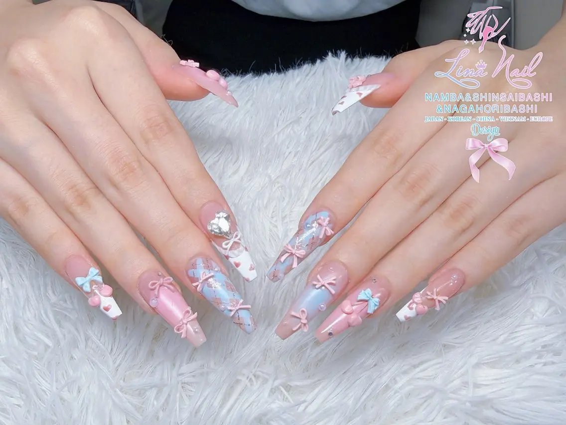 セミロング ハンドネイル Linanail Nambaのネイルデザイン
