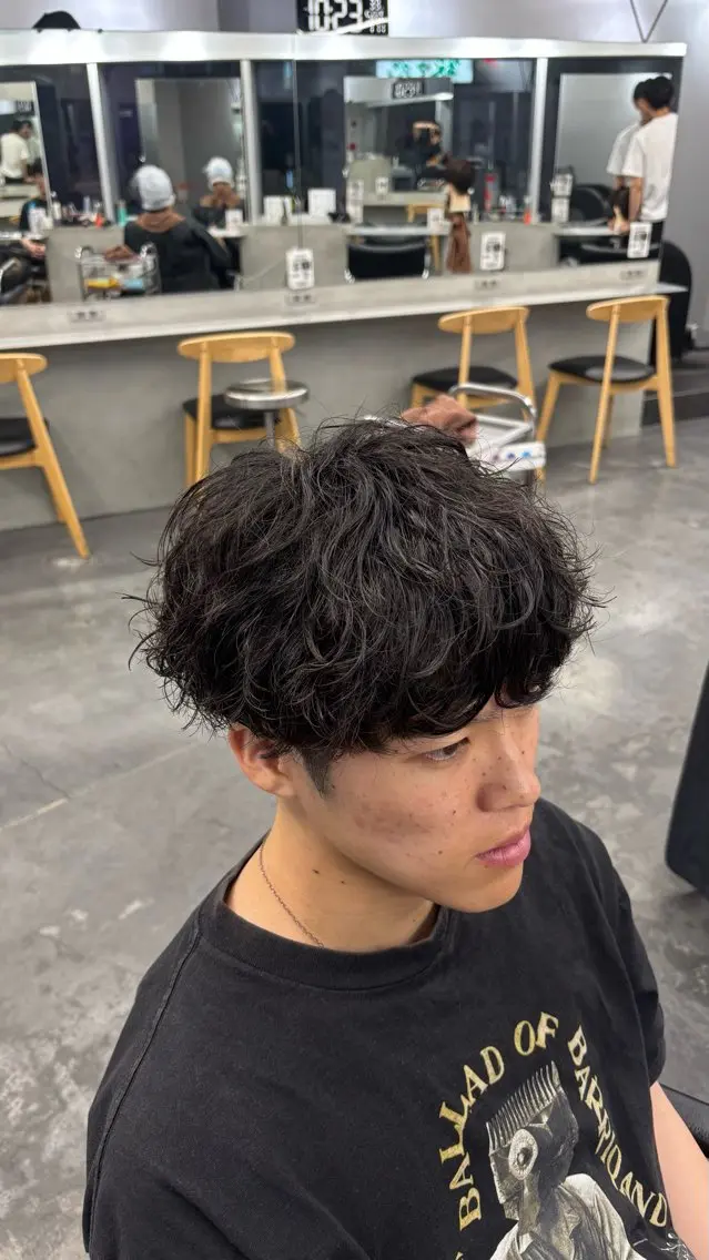 当店スタイリストカット✂️＋シャドウパーマ＋3stepトリートメント✨️の写真