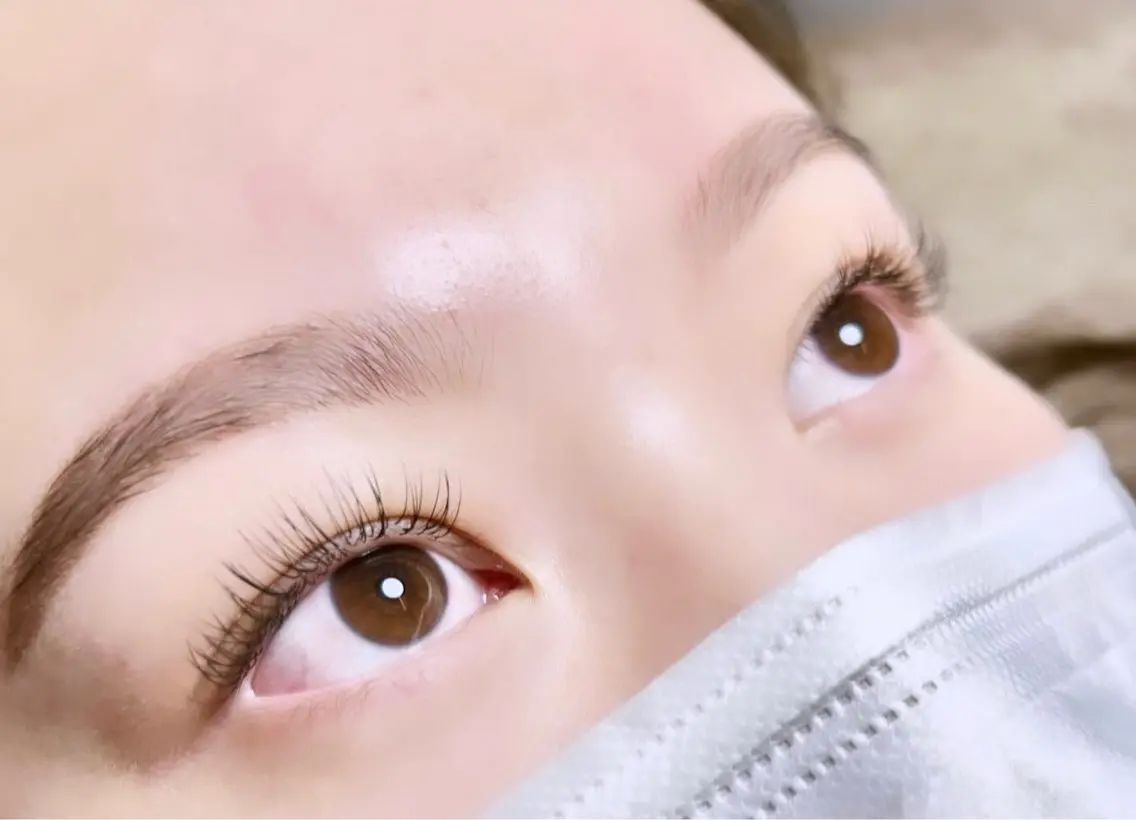マツエク・マツパ キュート フラットラッシュ ナチュラル マツエク eyelash 🤍marina🪽のマツエク・マツパデザイン