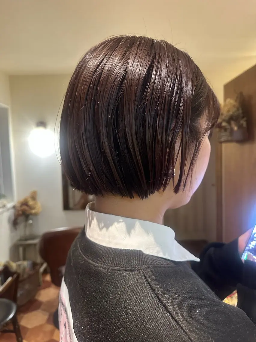 ショート ボブ かつやま めいのヘアスタイル
