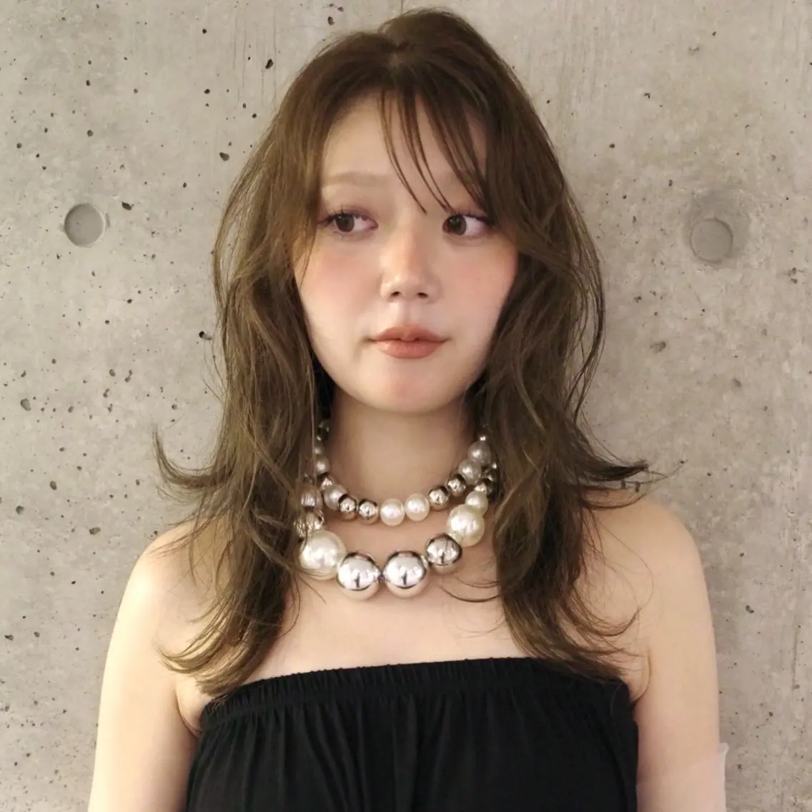 ミディアム カラー ボブレイヤー ミディアムレイヤー ブリーチ 透明感カラー ダブルカラー カット ヘアカラー トリートメント nonoka オリーブ/レイヤーのヘアスタイル