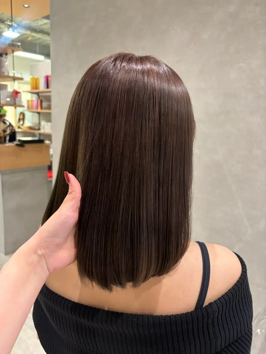 ミディアム カラー ダークグレー ダークグレージュ グレージュ カット ヘアカラー トリートメント regalo Acari🍎のヘアスタイル