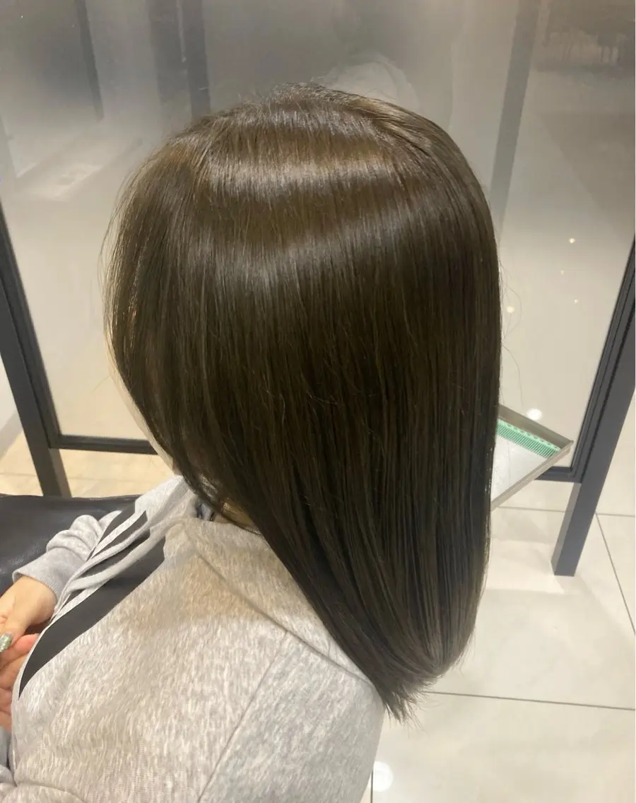 ミディアム カラー ベージュカラー 透明感カラー オリーブベージュ LiTA. はません 太田 瑠花のヘアスタイル