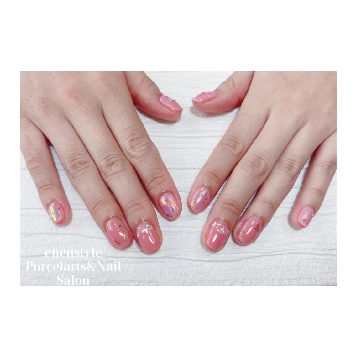 ミディアム ネイル ジェルネイル ニュアンスネイル オフィスネイル ワンカラーネイル パラジェル ハンドネイル 🐾enen style 🐾のネイルデザイン