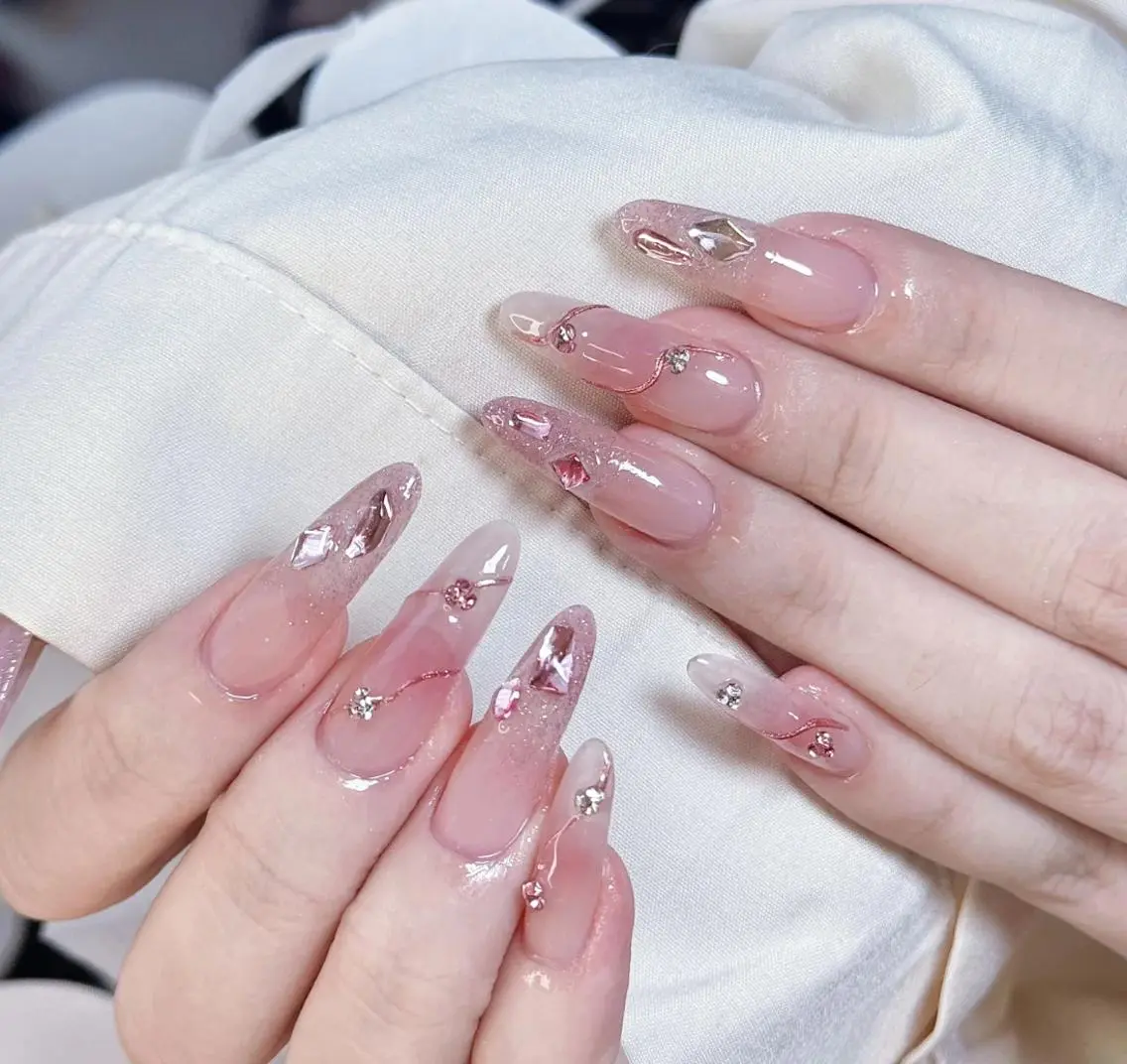 ネイル ハンドネイル ハンドケア 🍑 momo_nailのネイルデザイン