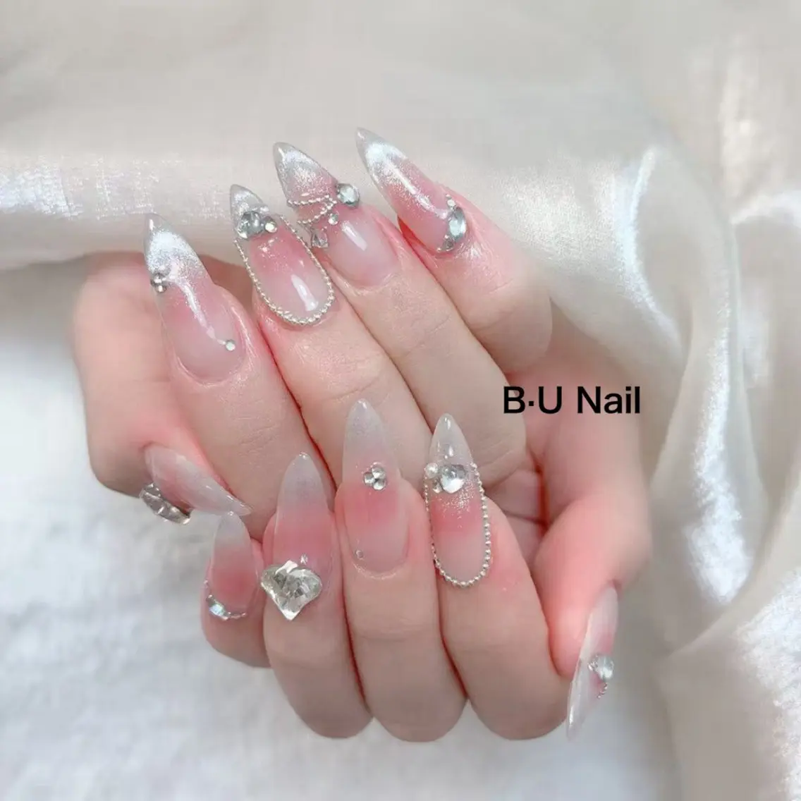 ネイル アートネイル フットネイル ジェルネイル マグネットネイル 持ち込み B·U Nail大宮 長さだし専門店のネイルデザイン