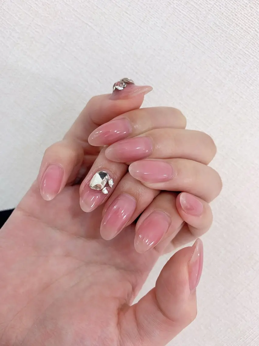ネイル キラキラネイル シンプルネイル 春ネイル ワンホンネイル Rainbow Nailのネイルデザイン