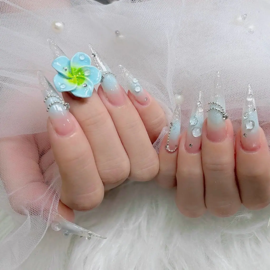 ネイル フットネイル フレンチネイル グラデーション 韓国ネイル ロングネイル ハンドネイル Hani Nail Salonのネイルデザイン