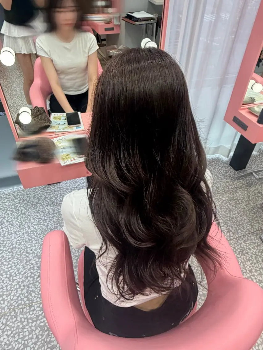 ロング カラー ベージュカラー 黒髪 ブリーチ ブルーカラー ブルーブラック ヘアカラー トリートメント 透明感カラー / KEITOのヘアスタイル