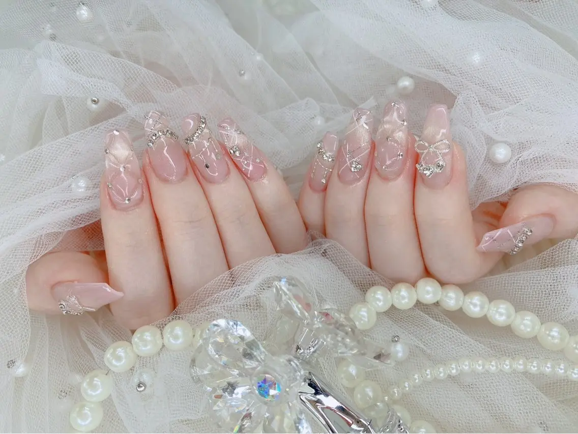 ネイル ハンドネイル フットネイル R salonのネイルデザイン