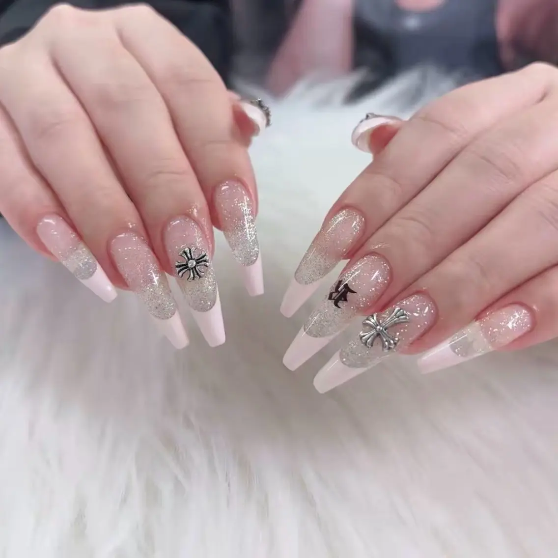 ネイル ハンドネイル Luna Gladeのネイルデザイン