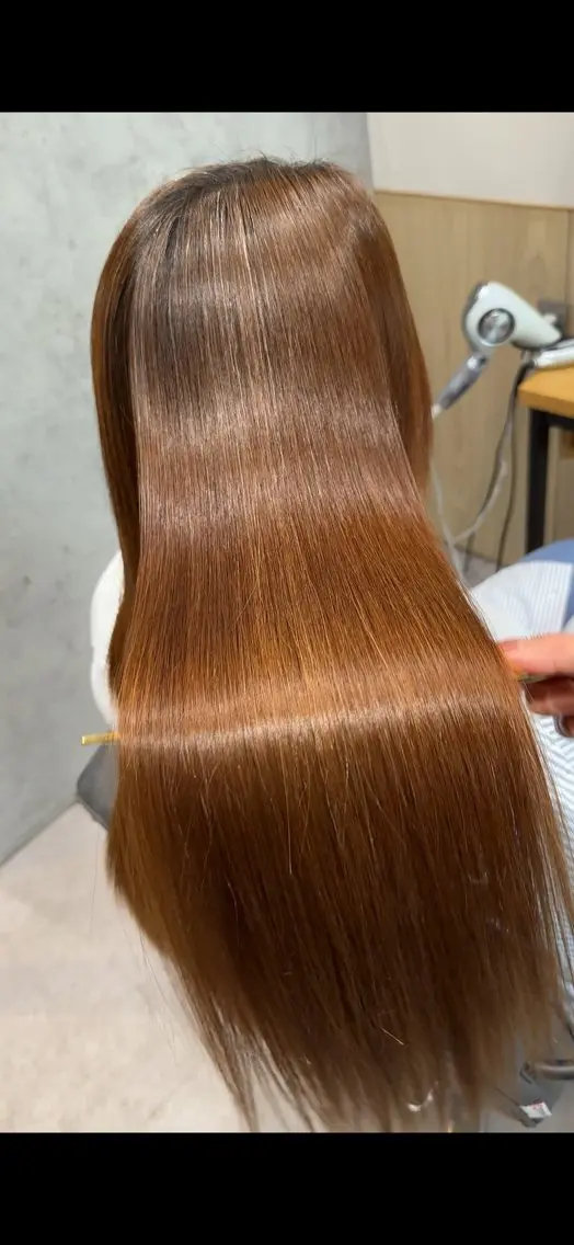 ロング パーマ くせ毛 縮毛矯正 トリートメント 髪質改善🧚レイヤー 🩵ワンホン/岡山駅のヘアスタイル