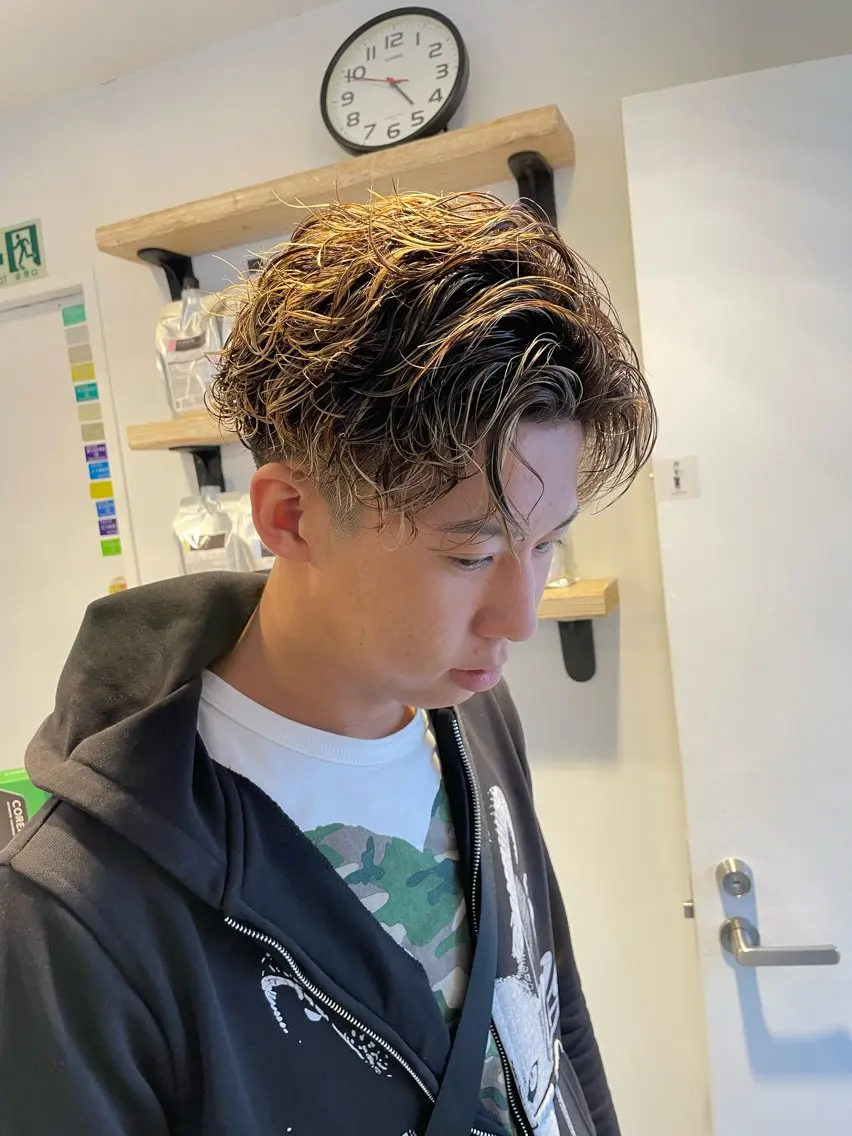 パーマ メンズ ハヤシ ホマトラのヘアスタイル