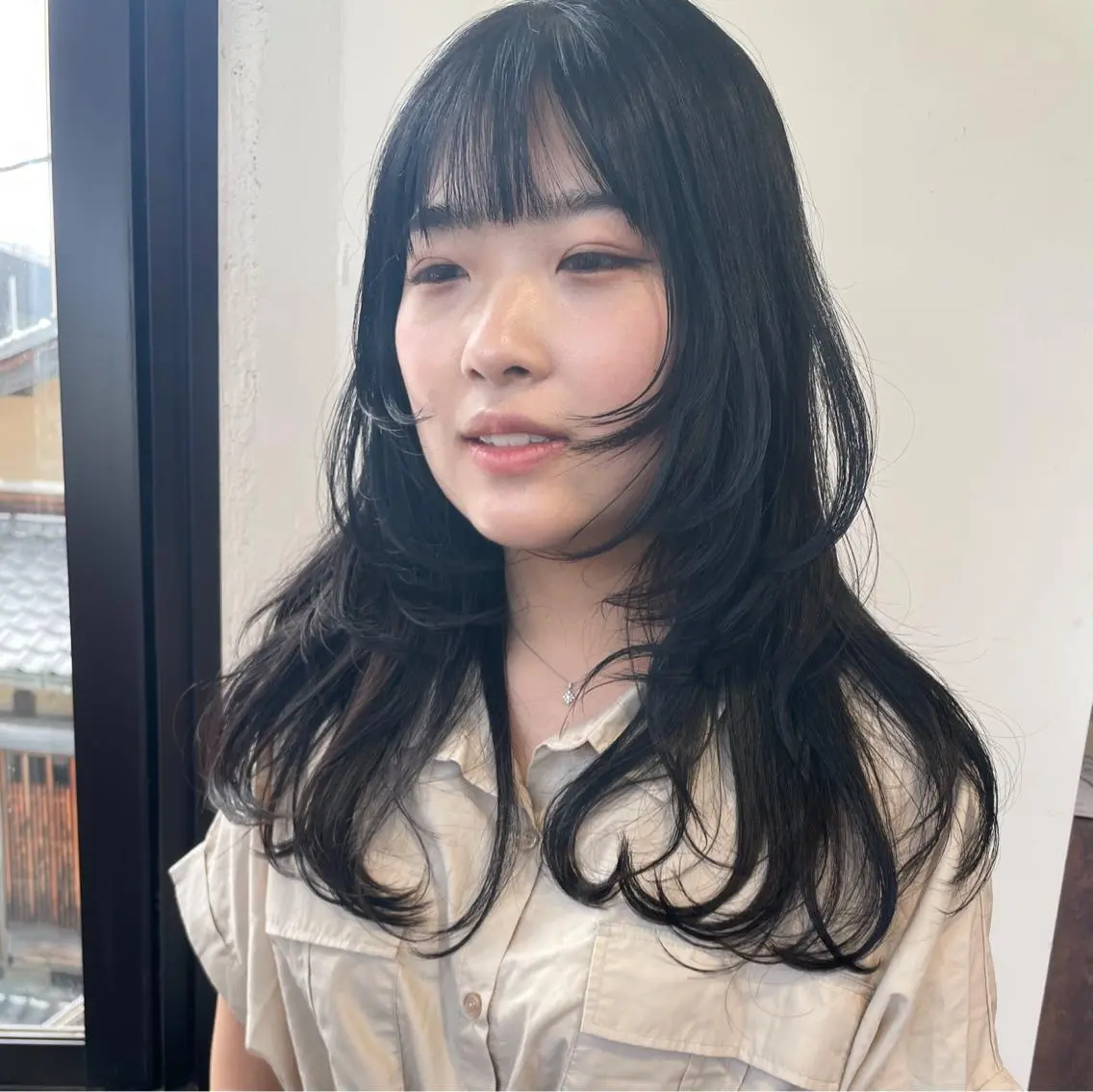 ロング カラー 顔まわりレイヤー レイヤーカット ロング 似合わせヘア🤍 面田法子のヘアスタイル